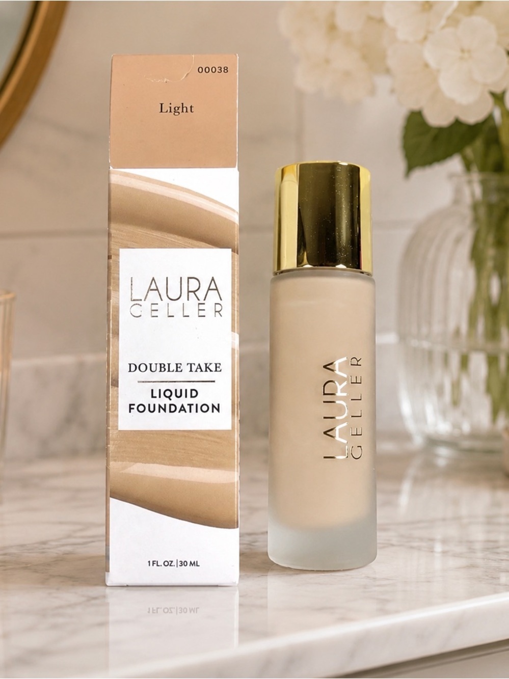 LAURA GELLER Double Take Liquid Foundation - Light